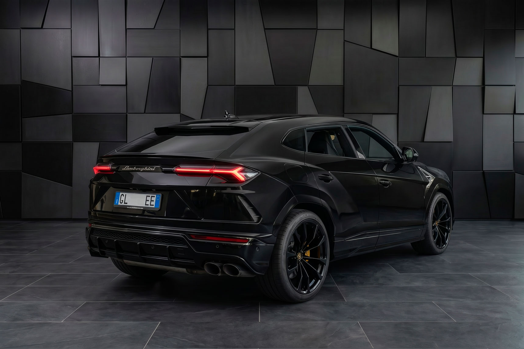 Lamborghini Urus S — vista 3/4 posteriore